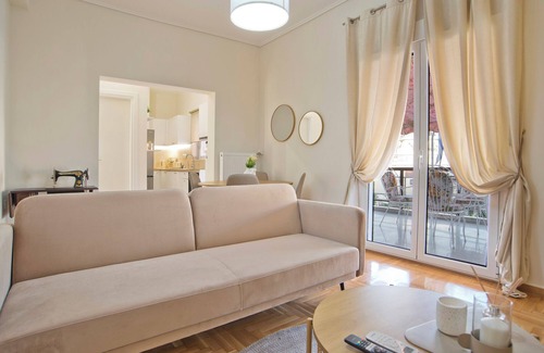 Neos Kosmos Apartment | Kary's Acropolis View Luxury 2BR, 2 BA, Jacuzzi