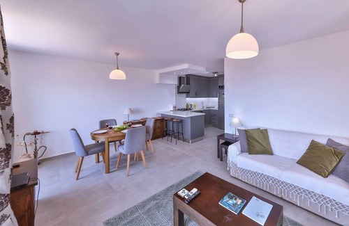 Kas Apartment | Kas town centre apartment with shared pool, Braeside Apart