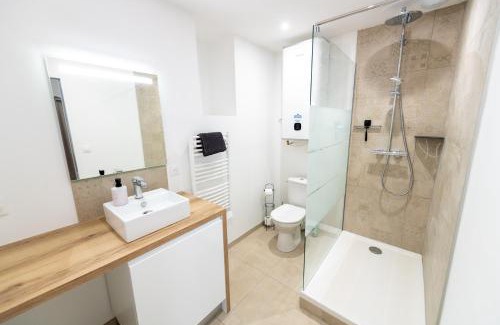 Saint-Chamond Apartment | KASA ZEN - Climatisation - Tout équipé - Stationnement gratuit
