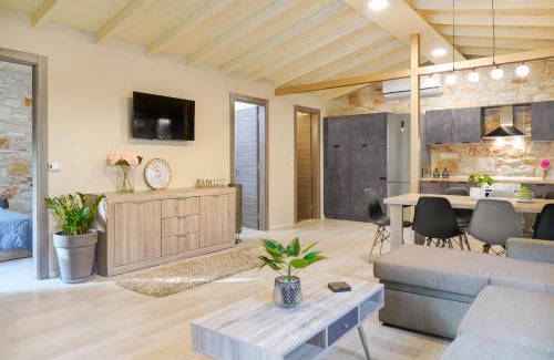 Skala Potamias House | Kastro Stone House
