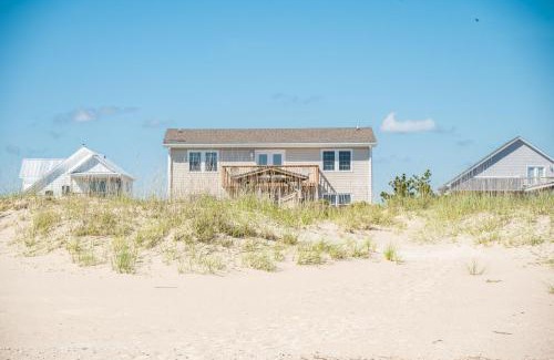 Caswell Beach House | Katie Lou's Place by Oak Island Accommodations