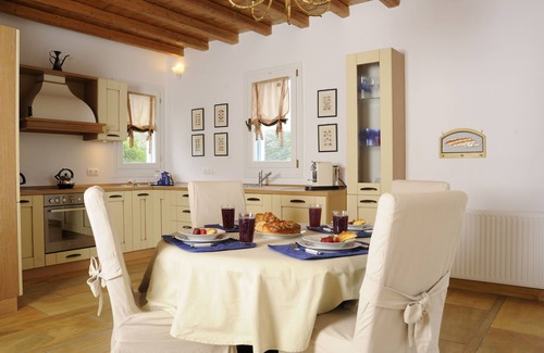 Kato Fellos Villa | Kato Fellos: Luxurious Villa Helias with private swimming pool and gulf view