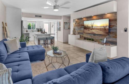 Key Largo House | KAWAMA R5 in Key Largo, Beach, Lagoon, Pools, Tennis, Free Bikes and Canoes