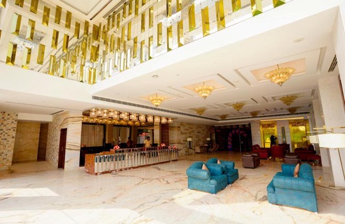 Maduravoyal Hotel | KAY-EM Spectra Hotel
