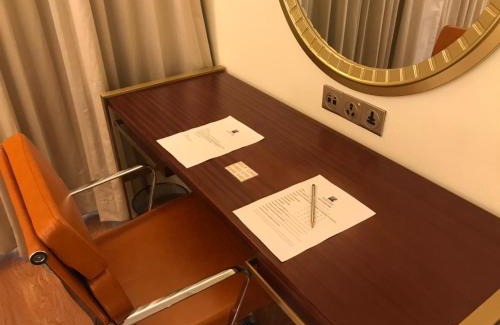 Maduravoyal Hotel | KAY-EM Spectra Hotel