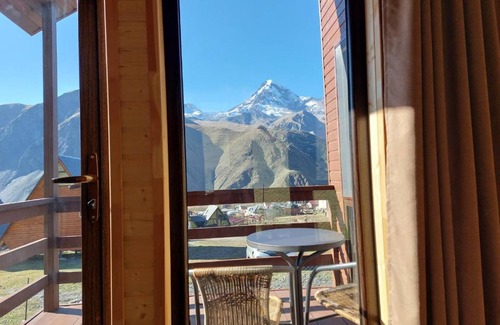 Stepantsminda Hotel | Kazbegi Twins