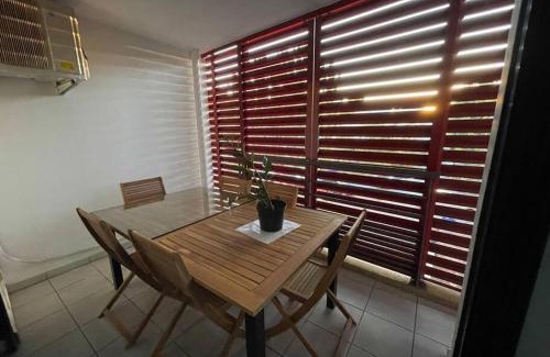 Saint-Pierre Apartment | Kaztibaba