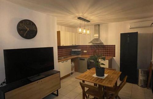 Saint-Pierre Apartment | Kaztibaba