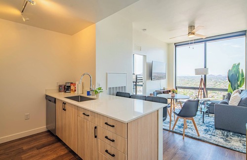 Evans Churchill Apartment | KB - Joy on 4th