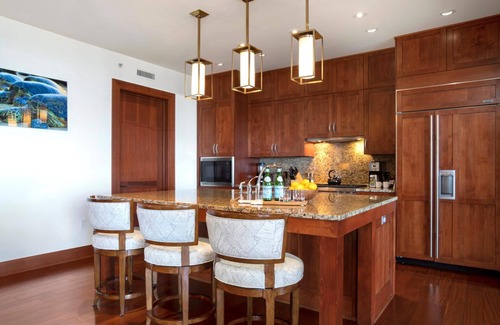 Napili Condo | KBM Resorts | FREE CAR | Hale Makai At Montage Kapalua Bay 3-Bedroom Beachfront Condo with Daily Housekeeping, Spa!