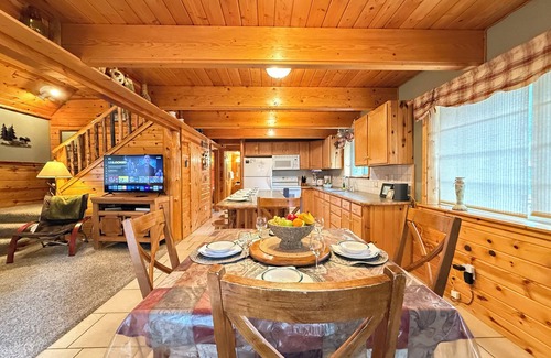 Island Park Cabin | Kd Haven Cabin* 2Br, Sleeps 8, Satellite Tv, Bbq Grill, 19 Miles to Yellowstone