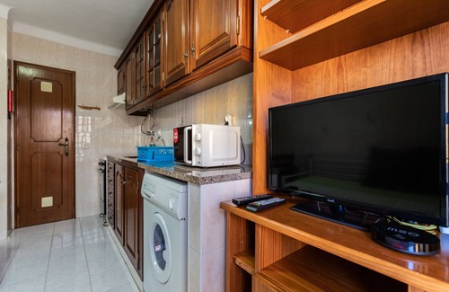 Vila Nova De Cacela Apartment | Keaton Green Apartment, AC, BBQ