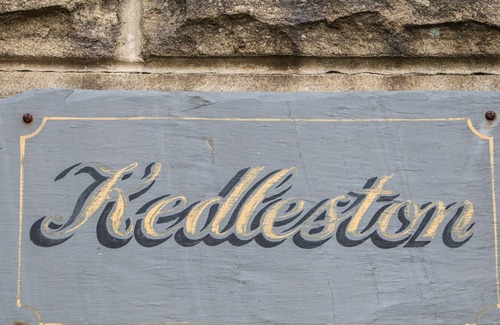 Beeley Cottage | KEDLESTON, family friendly, character holiday cottage in Two Dales