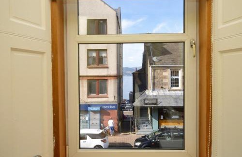 Gourock Apartment | Keek Oot at 73