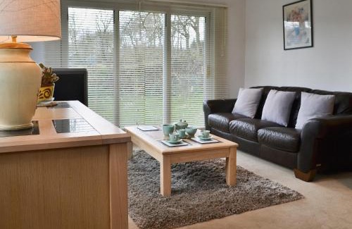 Holsworthy House | Keepers Wood - W43109