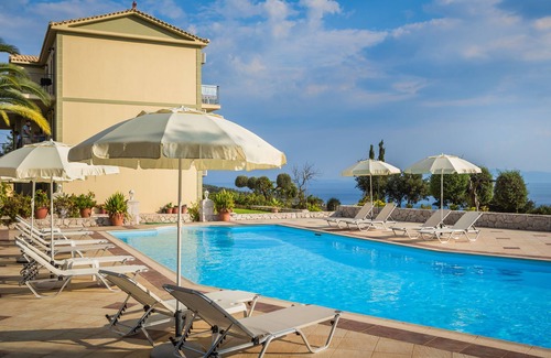 Mousata Apartment | Kefalonia, Lourdata, studios with pool and amazing sea view