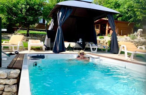 Balatonfured Villa | Keith Lakewood Villa