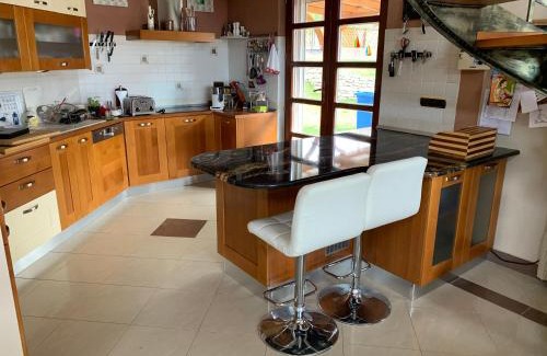 Balatonfured Villa | Keith Lakewood Villa