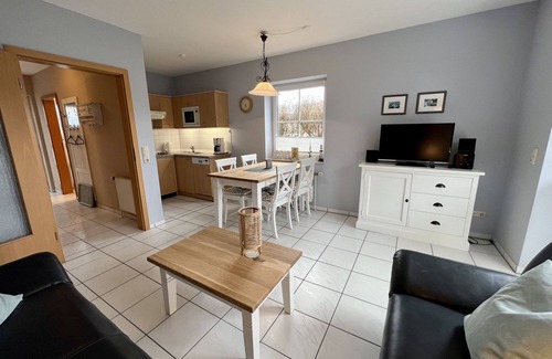 Kellenhusen House | Kellenhusen - Birkenweg 11 A - Close to the beach. Semi-detached house over 2 floors for