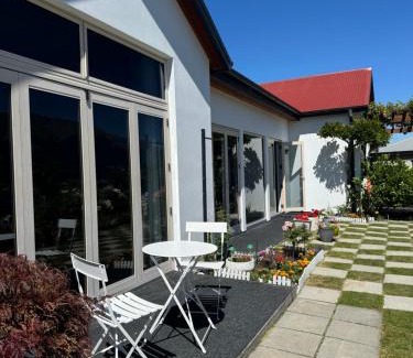 Kelvin Heights House | Kelvin Garden Villa