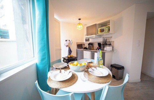 Brequerecque Hotel | Kelys T2 Premium Jacuzzi