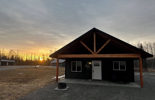 Kalifornsky Cabin | Kenai Adventure Cabins Sockeye 2/1