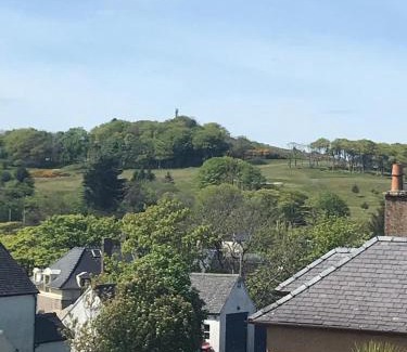 Stornoway House | Kennedy Terrace; Modern 2 bedroom house, central