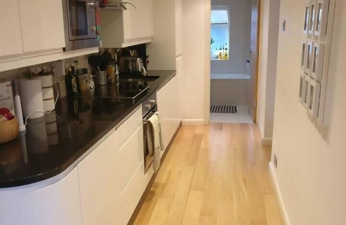 Vassall Apartment | Kennington Oval 2-Bed Apartment in London