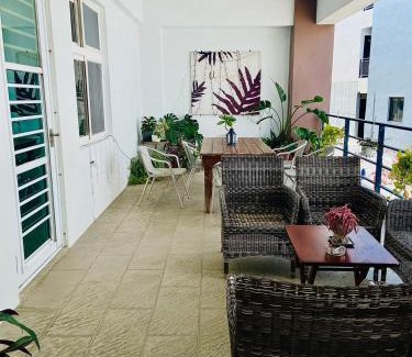 Big Beach House | Kenting Chingshan Inn
