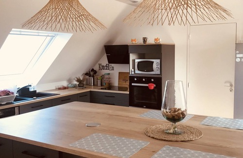 Plounevez-Lochrist House | Ker-Lina sea view, calm guaranteed