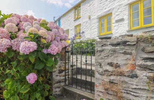 Portloe House | Kerbenetty Harbour Cottage