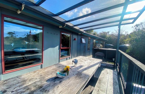 Oban House | Kererū House - Rakiura/Stewart Island