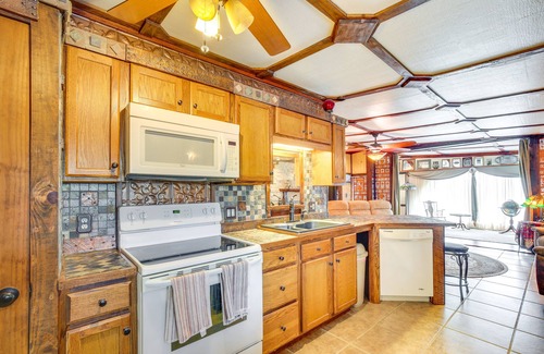 Kerrville House | Kerrville Vacation Rental w/Colorful Courtyard!