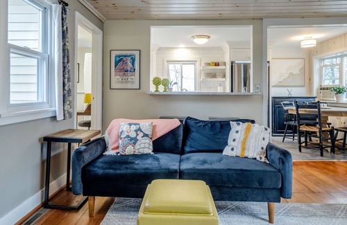 Keuka Park House | Keuka Park Charmer - walk to the lake!