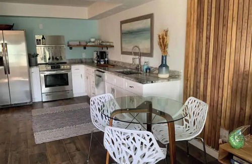 Harbor Oaks Condo | Key Allegro charmer! Surrounded by Water!