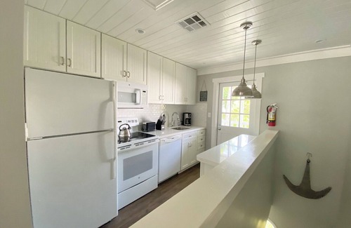 Bahama Village Condo | Key West Rooster