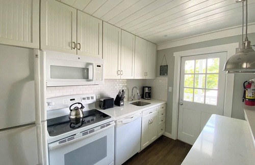 Bahama Village Condo | Key West Rooster