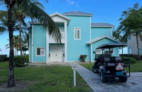 Alice Town House | Key West Style Beach Front House 3bed/3bath-60Ft Dock slip Mega Marina-Extra Fee