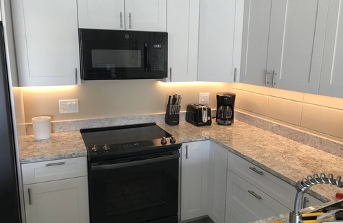 Key Colony Beach Villa | Keys Hideaway - Canal/Dock - Cabana Club - Pickleball - Remodeled 2/2 Villa