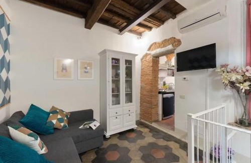 Sant' Ambrogio Apartment | Keys of Italy - F2 -1Bedroom Apt by Santa Croce