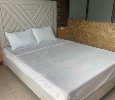 Dong Ha Hotel | Khách Sạn Hoàng Lan