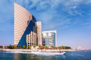 Abu Dhabi Resort | Khalidiya Palace Rayhaan by Rotana, Abu Dhabi