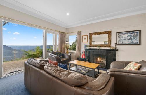 Katoomba House | Khandala Cottage