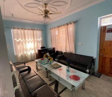 Dal Lake House | khansvilla