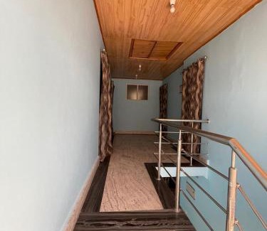 Dal Lake House | khansvilla