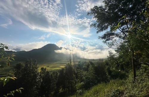 Quan Ba Bed & Breakfast | Kiên Mán Homestay