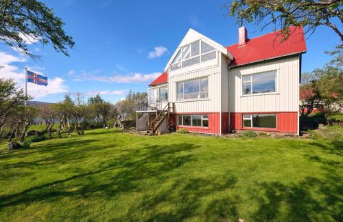 Kjosarhreppur Apartment | Kidafell Farmhouse