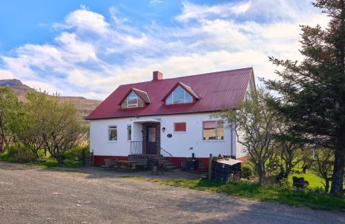 Kjosarhreppur Apartment | Kidafell Farmhouse