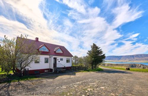 Kjosarhreppur Apartment | Kidafell Farmhouse