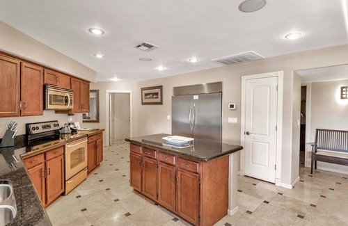 La Paz At Desert Springs House | Kierland Home w Htd* Pool & Hot tub